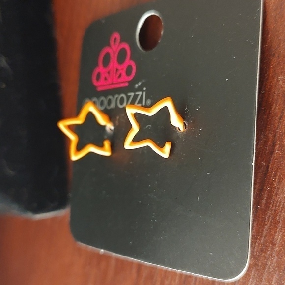 PAPARAZZI Orange Star Cutout Post Earrings - Picture 1 of 5